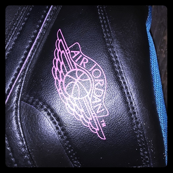 Jordan 1 Retro Radio Raheem - Picture 1 of 2